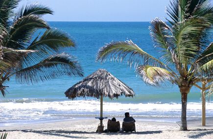 Las Mejores Gastronomías y Hoteles en Tumbes