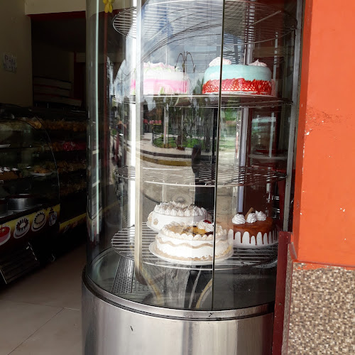 Opinii despre PANIFICADORA SAYON în Iquitos - Gastronomía y hostelería