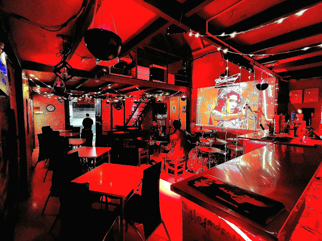 ORANGE, ROCK CAFE - Gastronomía y hostelería