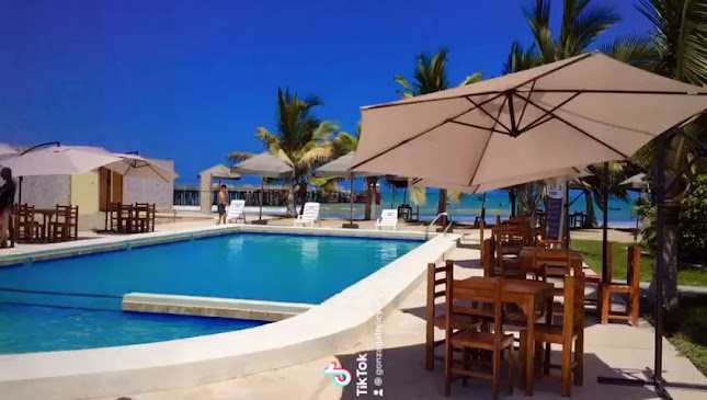 Opinii despre Restaurante Turistico Sol Y Mar La Cruz în Caleta Cruz - Gastronomía y hostelería