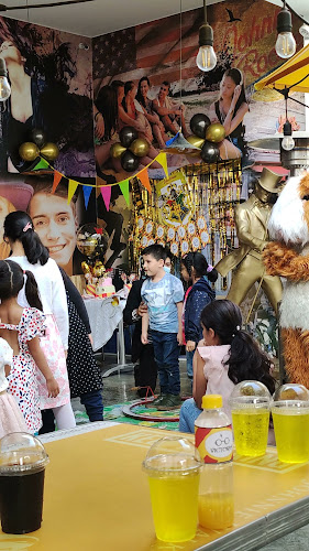 Johnny Rockets - Gastronomía y hostelería