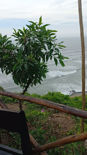 VXJ3+9VW, Mal. de la Marina, Miraflores 15074