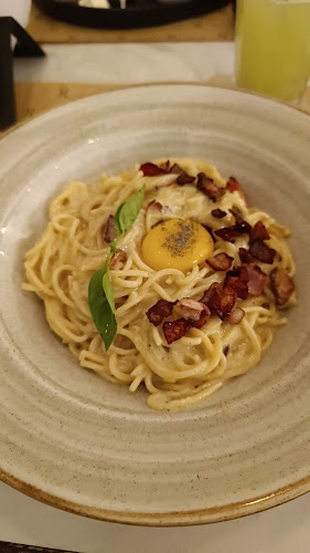 Opinii despre Rutina Café în Miraflores - Gastronomía y hostelería