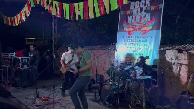 Opinii despre Coliseo de gallos Santa Rosa în San Ignacio - Gastronomía y hostelería