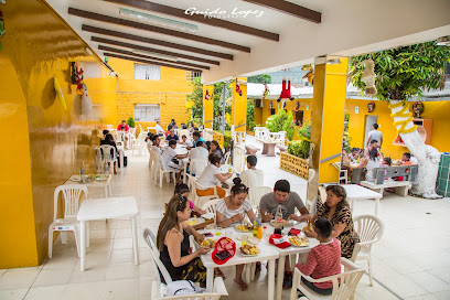 "Polleria Roly Pollito Quillabambino"