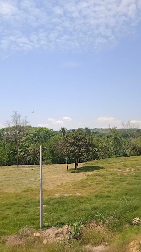 HFHJ+4W8, Lamas 22151