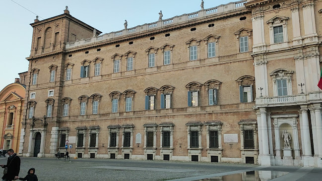 Pizzeria Fast Food Stop & Go 2 Snc Di Mazza Gianfranco & C.