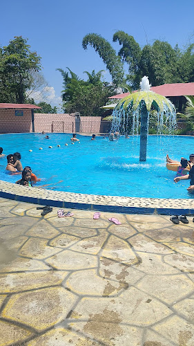 Opinii despre Centro Recreacional El Bosque în Nueva Cajamarca - Gastronomía y hostelería