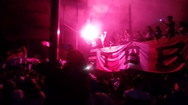 Opinii despre Los Troncos în Talara - Gastronomía y hostelería