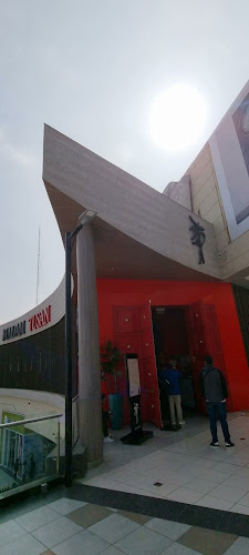 Av. Alfredo Mendiola 3690, Independencia 15311