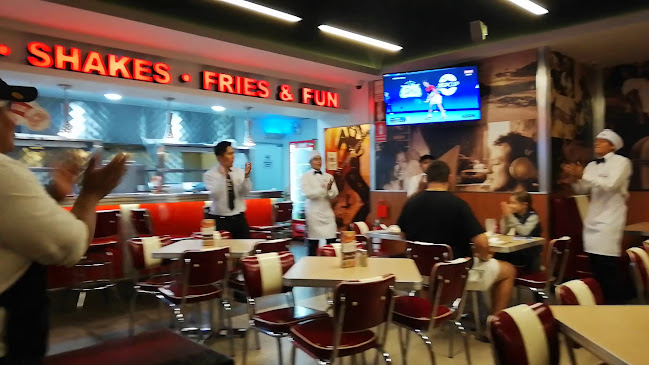 Opinii despre Johnny Rockets în Lima - Gastronomía y hostelería