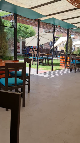 Opinii despre La Chalana Pescados Y Mariscos în Yanahuara - Gastronomía y hostelería