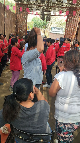 Opinii despre Restaurante D'Candela & Sabor în Lunahuaná - Gastronomía y hostelería