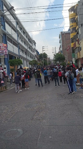 Mercado Mariscal Cáceres