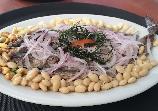 Yuyos Restaurant - Gastronomía y hostelería