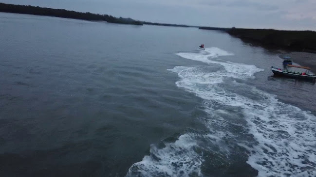 Opinii despre El Caracolito del Mar în Puerto Pizarro - Gastronomía y hostelería
