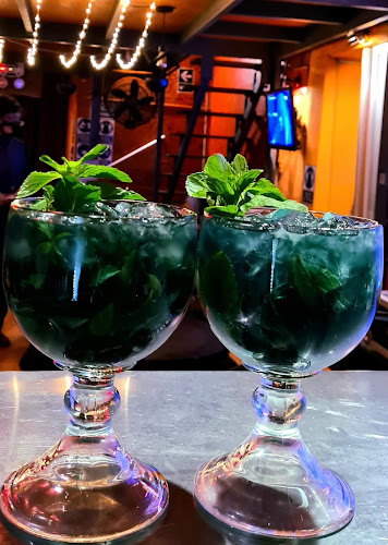 ORANGE, ROCK CAFE - Tacna