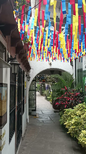 Av. la Paz 646, Miraflores 15074