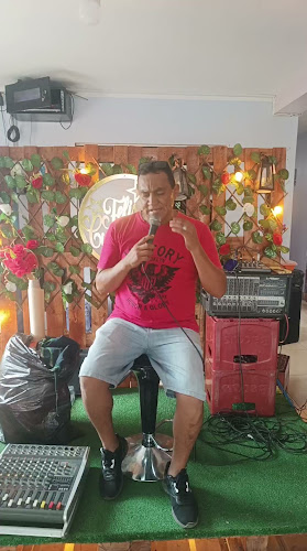 Polleria "Delicia's" - Viviate