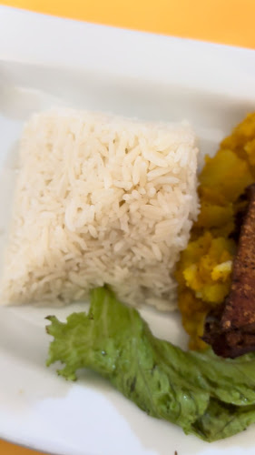 Av. El Olivar 327, Huarmey 02651