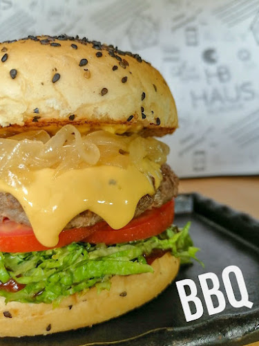 Av. Alfredo Benavides 571, Miraflores 15074