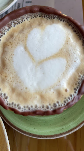 Opinii despre El Colono Coffee Shop în Oxapampa - Gastronomía y hostelería