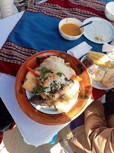 Opinii despre Los Tomines Restaurante Pizzeria în Cusco - Gastronomía y hostelería