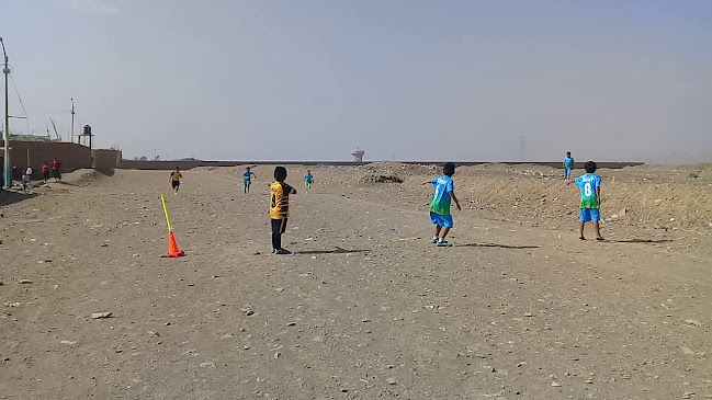 Opinii despre Mercado 11 de Febrero în Comas - Gastronomía y hostelería