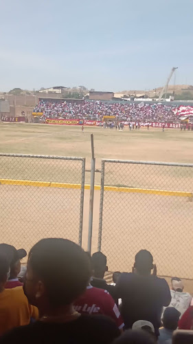 Comentarii opinii despre LA TERRAZA - Resto bar Karaoke