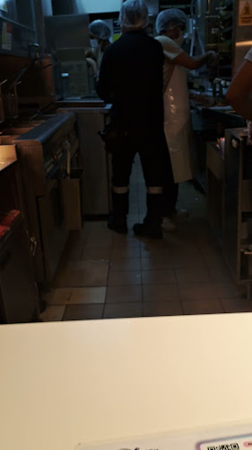 Opinii despre McDonald's - Porongoche în Paucarpata - Gastronomía y hostelería