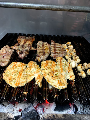 Opinii despre El Fuego De San Antonio în Arequipa - Gastronomía y hostelería