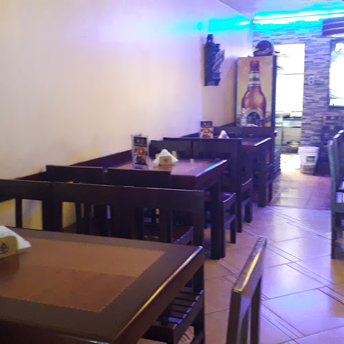 Opinii despre Julito's Chiken Pollos A La Leña în San Martín de Porres - Gastronomía y hostelería