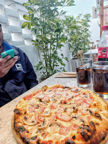 Comentarii opinii despre Pasta Canteen