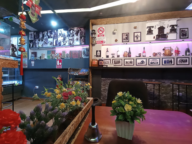 Yatiri Cafe Heladeria Restobar