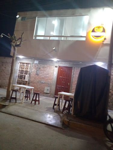 Opinii despre Mencho burguer în Pisco - Gastronomía y hostelería