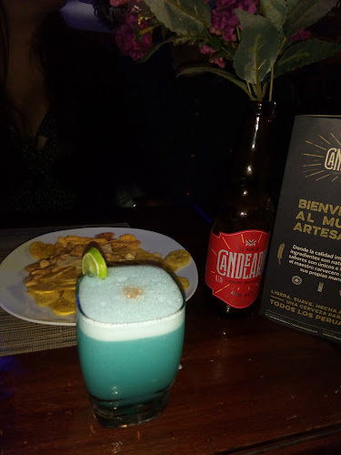 Rockola Retro Bar Café - Huacho