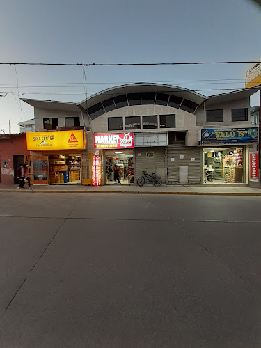 Av. Huayruropata 1413, Cusco 08002