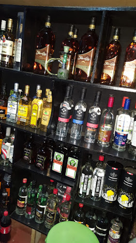 La Muyuna Licorería-Minimarket.