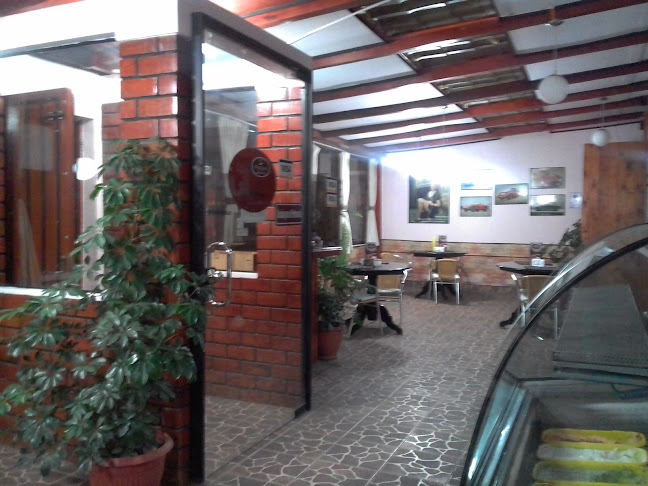 Mona Lisa Cafe & Grill - Gastronomía y hostelería