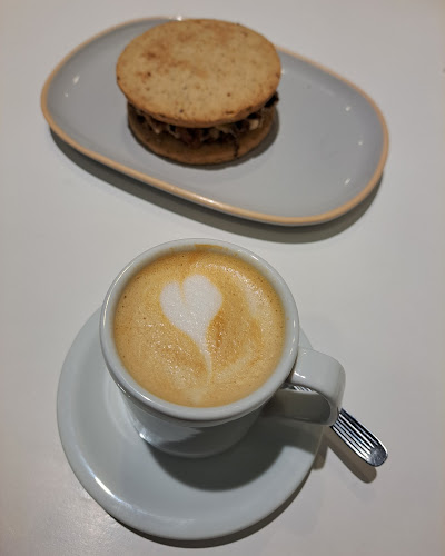 Comentarii opinii despre Sasha Pasteles