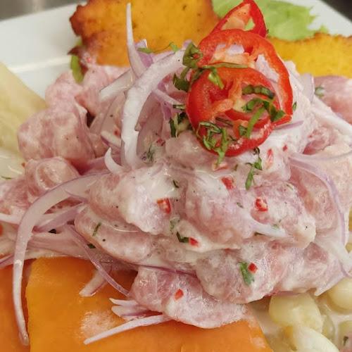 240 Restaurant & Cevichería - Gastronomía y hostelería