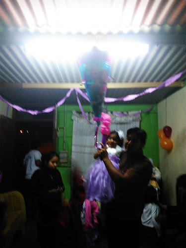 Mercado Los Constructores - Nuevo Chimbote - Gastronomía y hostelería