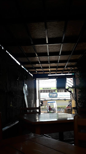 Opinii despre Mercado Villa Hermosa în Alto Selva Alegre - Gastronomía y hostelería