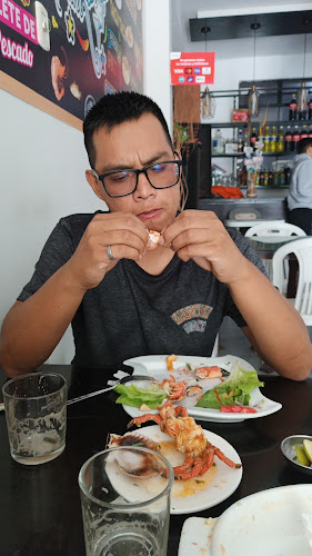 CLUB MARINO - Restaurante / Cevicheria - Callao