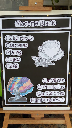 Madame Black Lounge