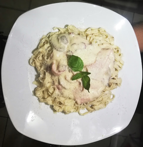 Le Petit Chat Noir - Gastronomía y hostelería