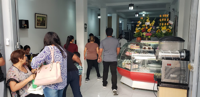 Panadería, Pastelería y Cafetería "Don Luchito"