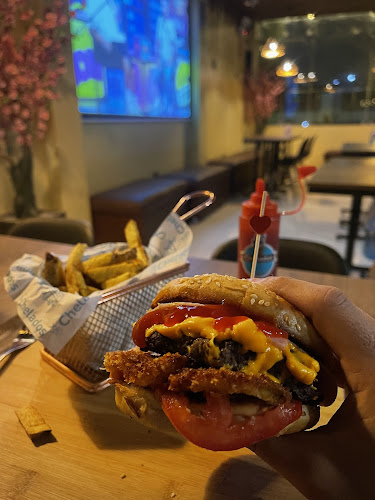 Comentarii opinii despre Chelados Restaurante Heladeria