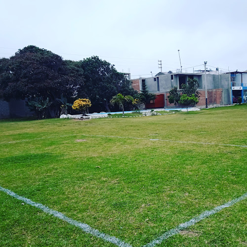 Opinii despre CLUB CAMPESTRE LAS FLORES DE VALDIVIA în Huanchaco - Gastronomía y hostelería