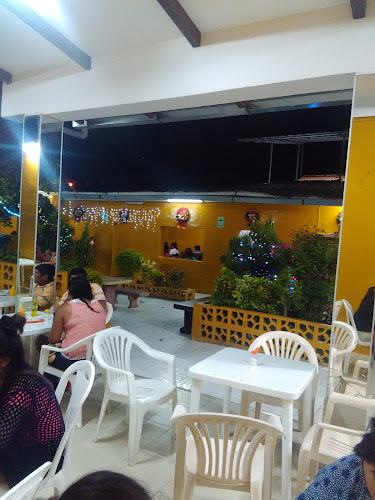 "Polleria Roly Pollito Quillabambino" - Gastronomía y hostelería